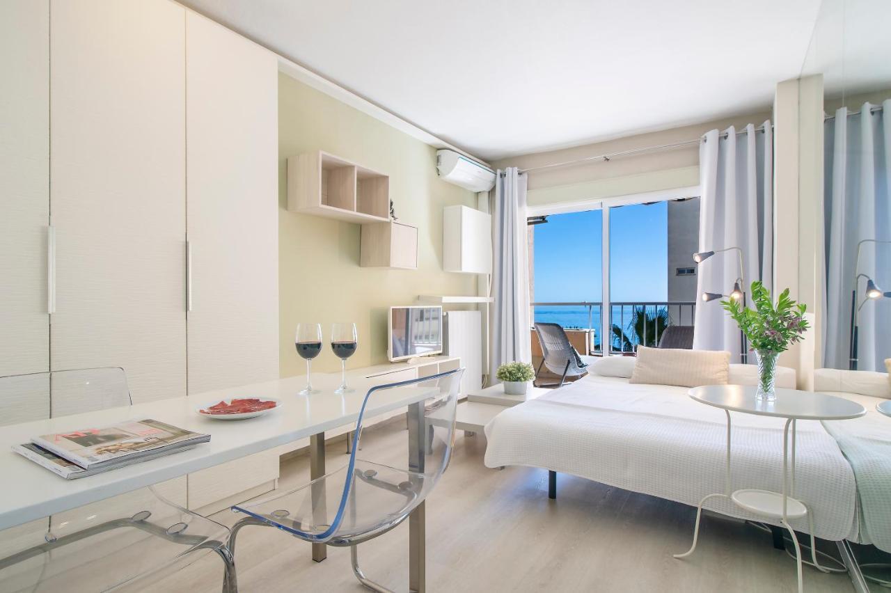 Cibeles...Estudio En El Paseo Maritimo....Wifi Marbella Bagian luar foto