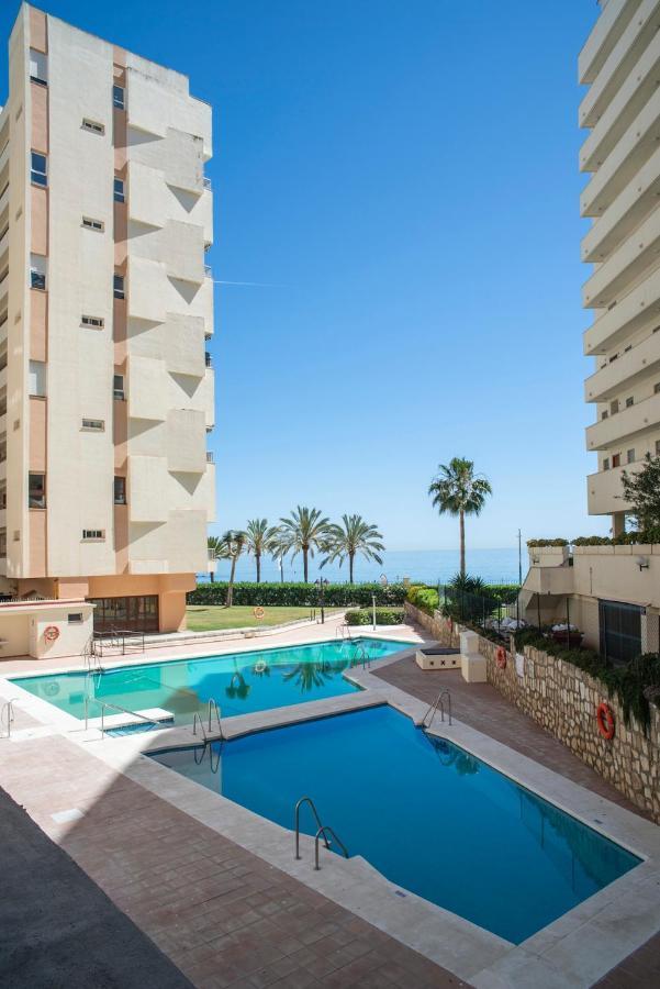 Cibeles...Estudio En El Paseo Maritimo....Wifi Marbella Bagian luar foto