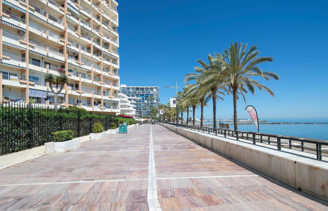 Cibeles...Estudio En El Paseo Maritimo....Wifi Marbella Bagian luar foto